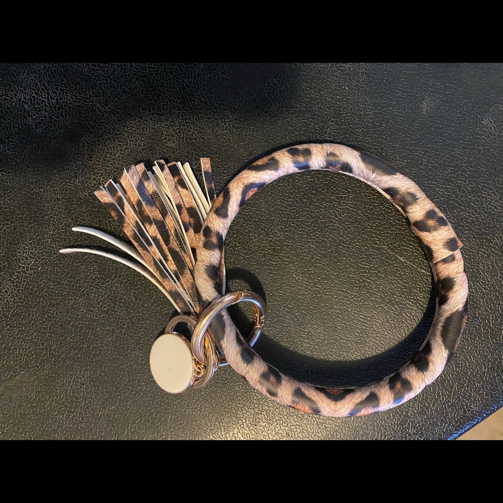 Key chains - Picture 2 of 5